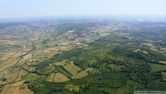 vue aerienne de la vallee du Mesvrin