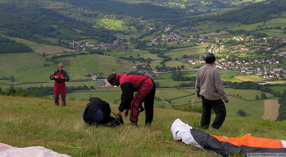 02-au-decollage-parapente-de-la-certenue