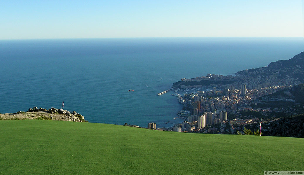 25-parapente-roquebrune